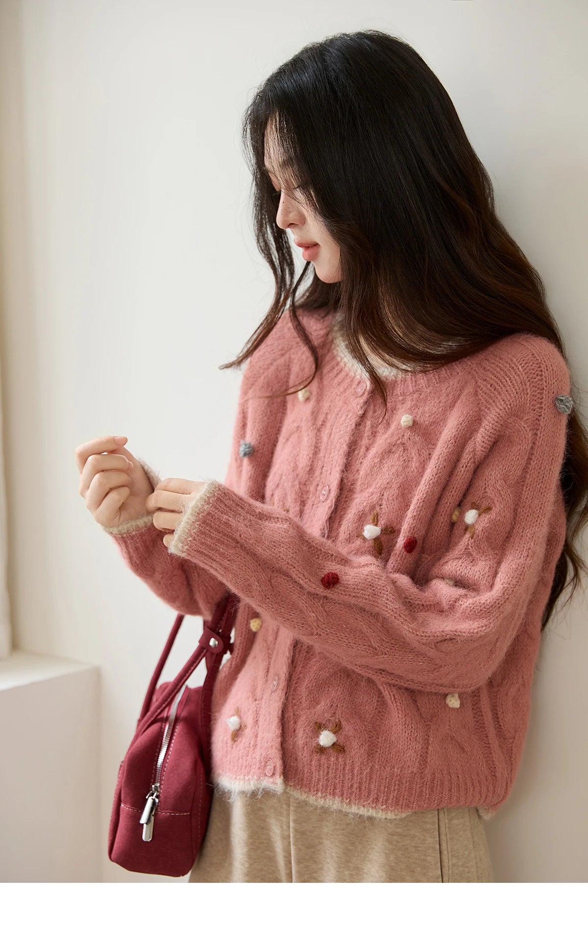 MISHOW Hand-crocheted Knitted Cardigan for Women 2025 Autumn Luxury Long Sleeves Wool Blended Loose Casual Tops MXE48Z2575