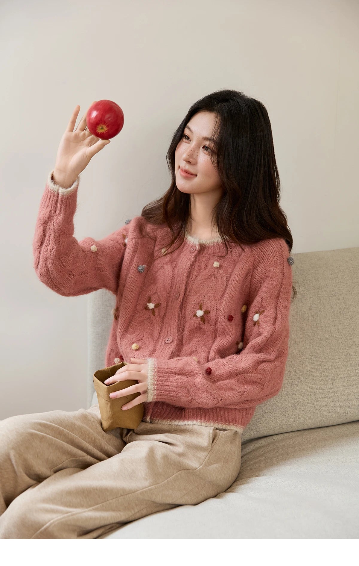 MISHOW Hand-crocheted Knitted Cardigan for Women 2025 Autumn Luxury Long Sleeves Wool Blended Loose Casual Tops MXE48Z2575