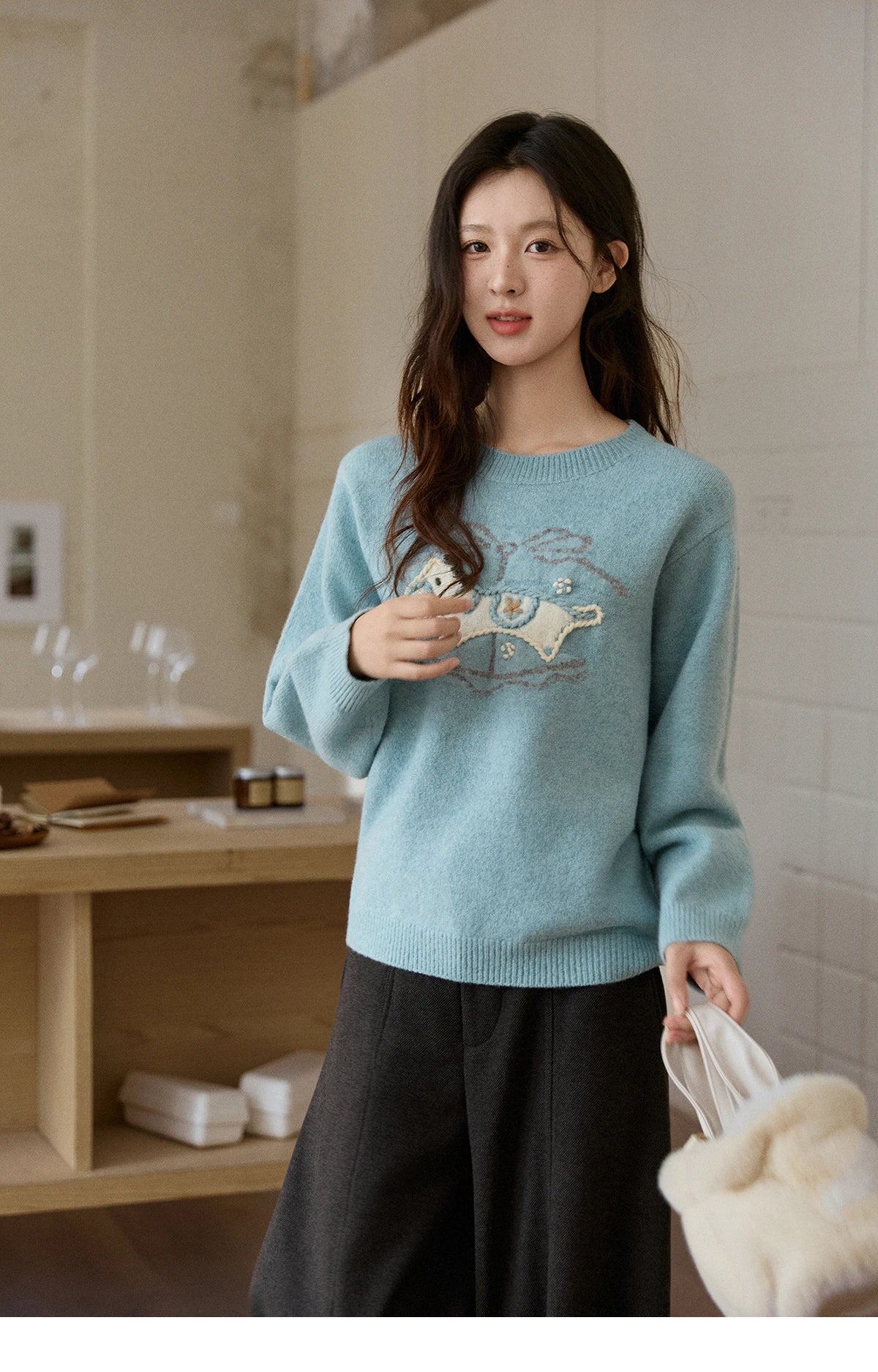 MISHOW Handmade Embroidered Jacquard Sweater for Women in Autumn Winter 2025 Thick Pony Knitted Pullover Sweaters MXE92Z2848
