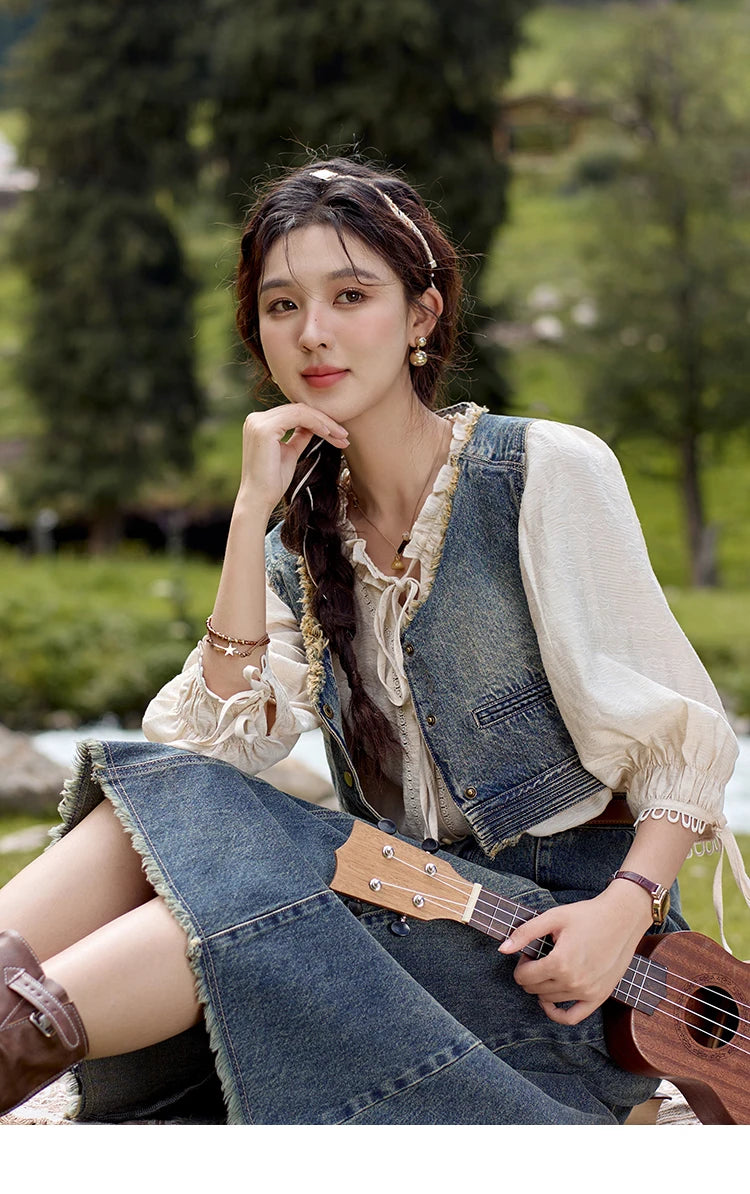 MISHOW Retro Blue Denim Vest Coat 2024 Autumn Sleeveless V Neck Hem Tassels Coat Female Single Breasted Casual Top MXD41W0387