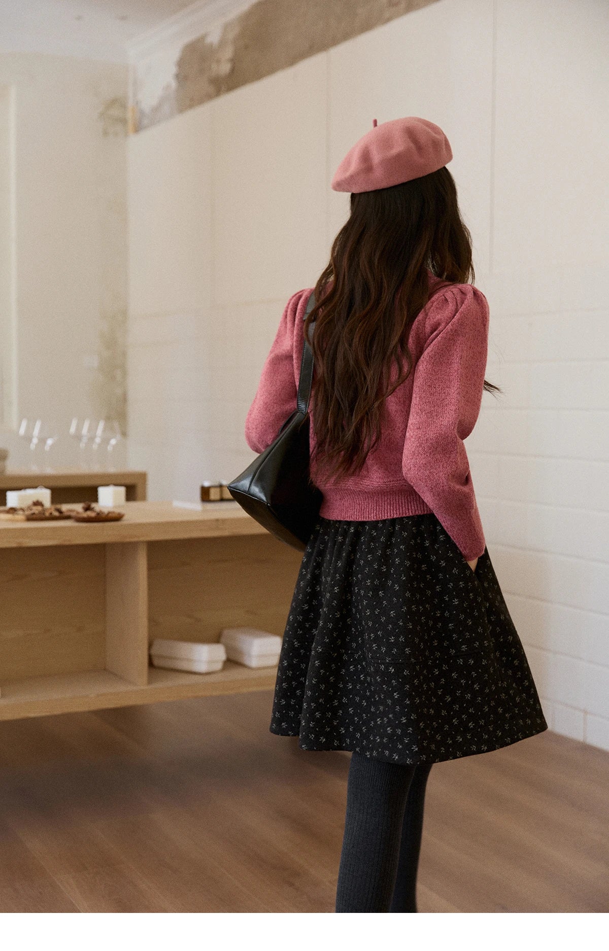 MISHOW Rose Red Sequin Beaded Floral Cardigan 2025 Winter Slight Puff Sleeve O-Neck Sweater Thick Warm Short Knitwear MXE93Z2808