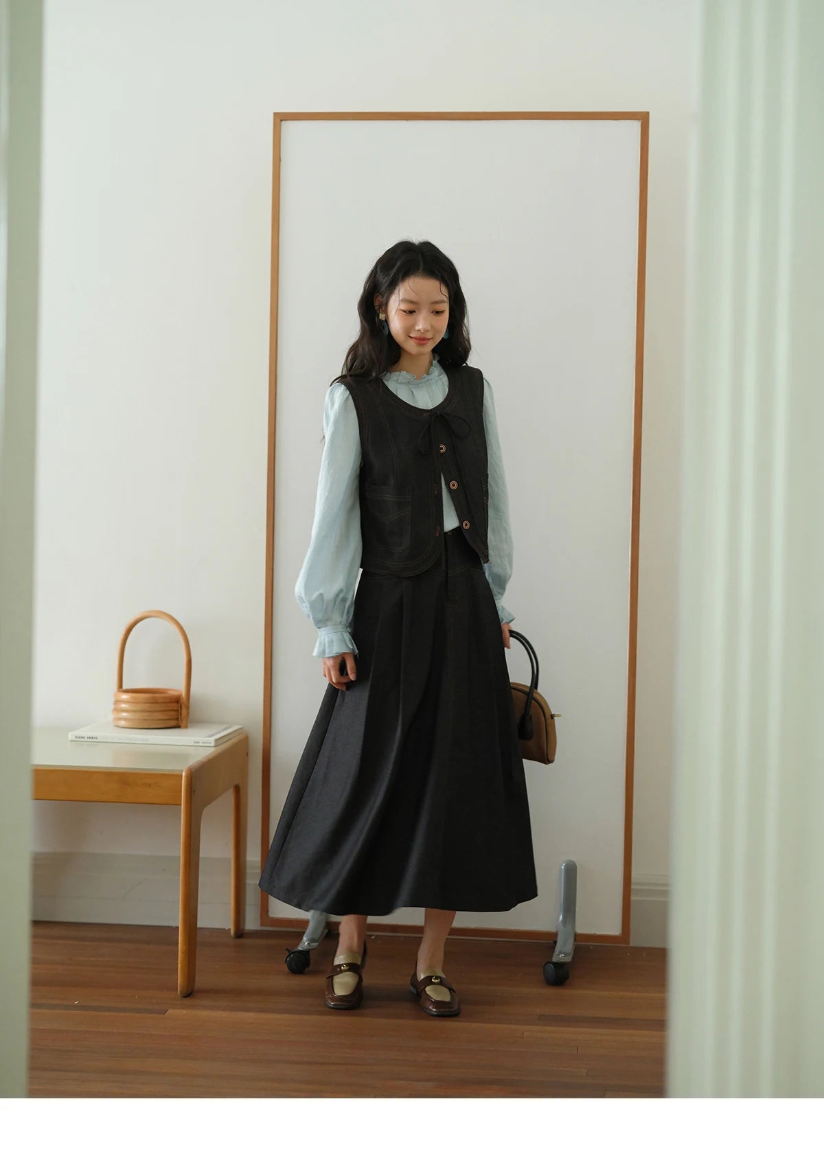 MISHOW High Waist Pleated Umbrella Denim Skirt 2025 Autumn A-LINE Deep Blue Skirts Female One Button Casual Skirts MXE41B2372