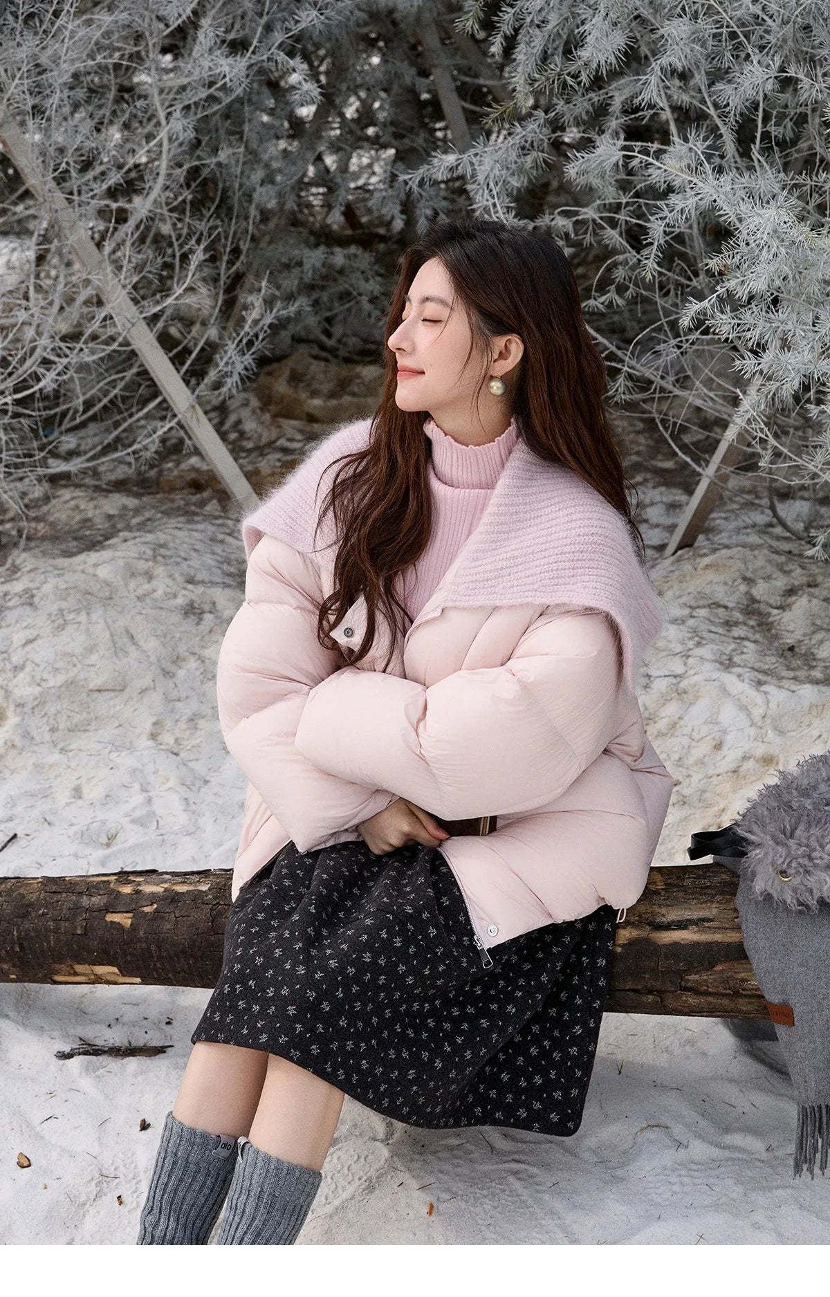 MISHOW Woolen Lapel Short Down Jacket 2025 Winter Women Thick Warm Down Jacket Pink Bread Jacket Commuting Outerwear MXE92Y0089