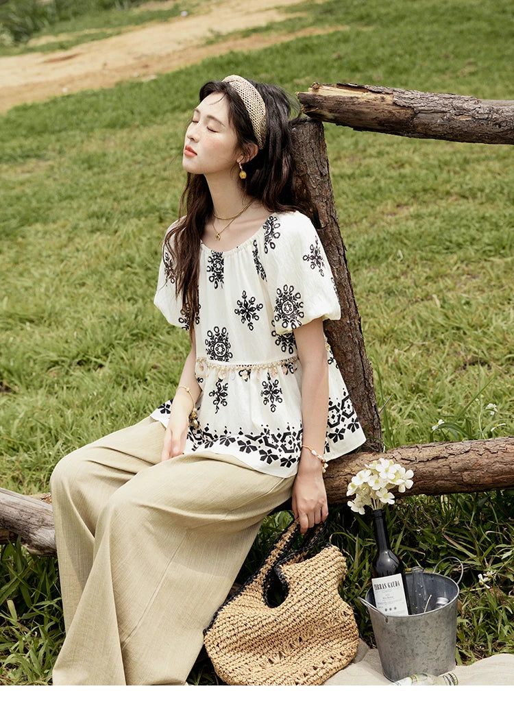 MISHOW Bohemian Print Shirts Women Summer Short Puff Sleeve Square Sleeve Loose Shell Ribbon Stitching Blouses Lady MXE35X1817