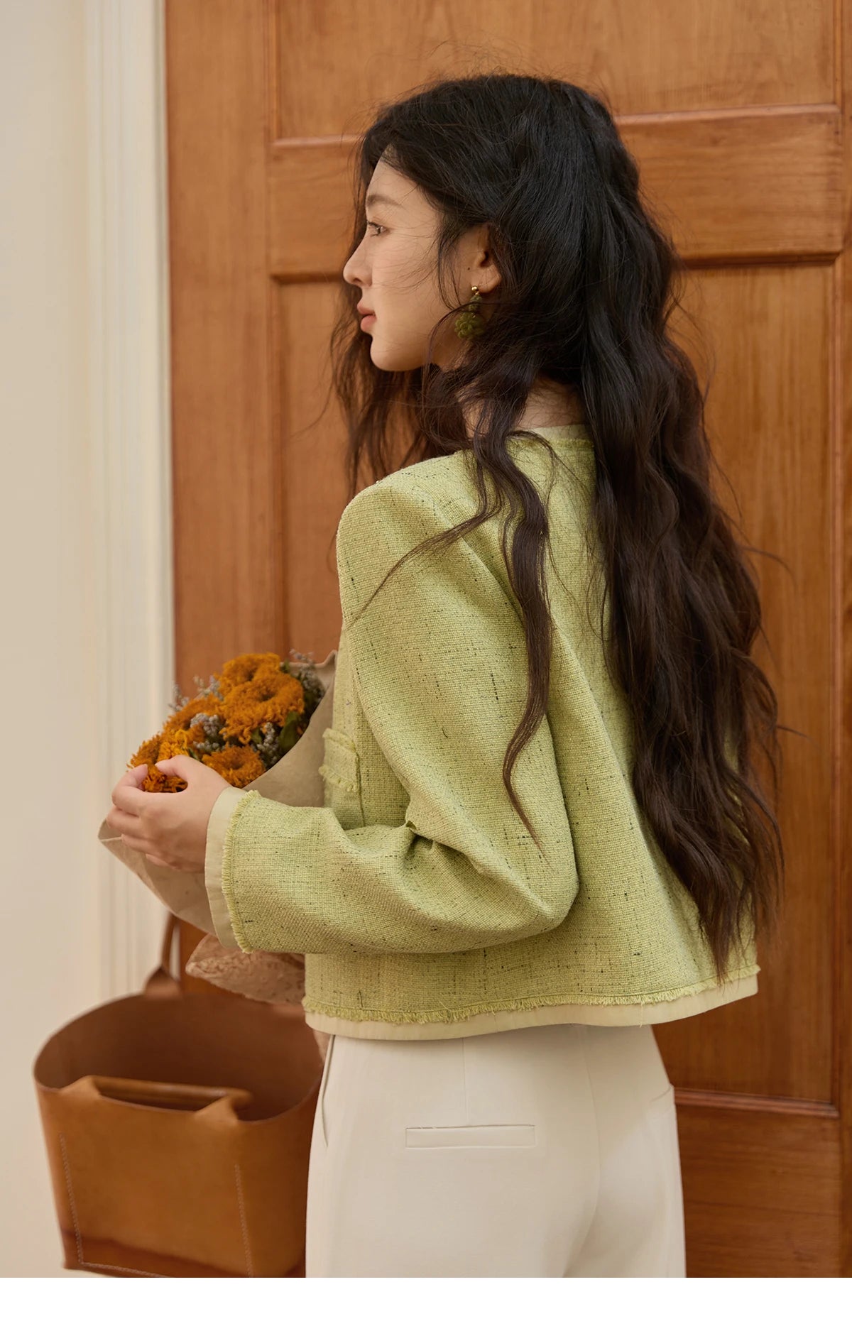 MISHOW Green Fragrant Short Coat 2025 Autumn Korean Single Row Metal Buttons Jackets Symmetric Pocket Commuter Top MXE41W0796