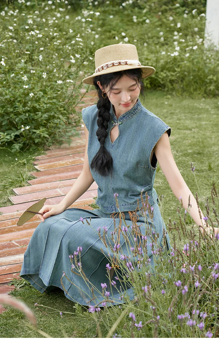 MISHOW Chinese Water Droplet Hollowed Stand Collar Vest Pleated Denim Skirt Separately Summer Retro Denim Collection MXD21X1465