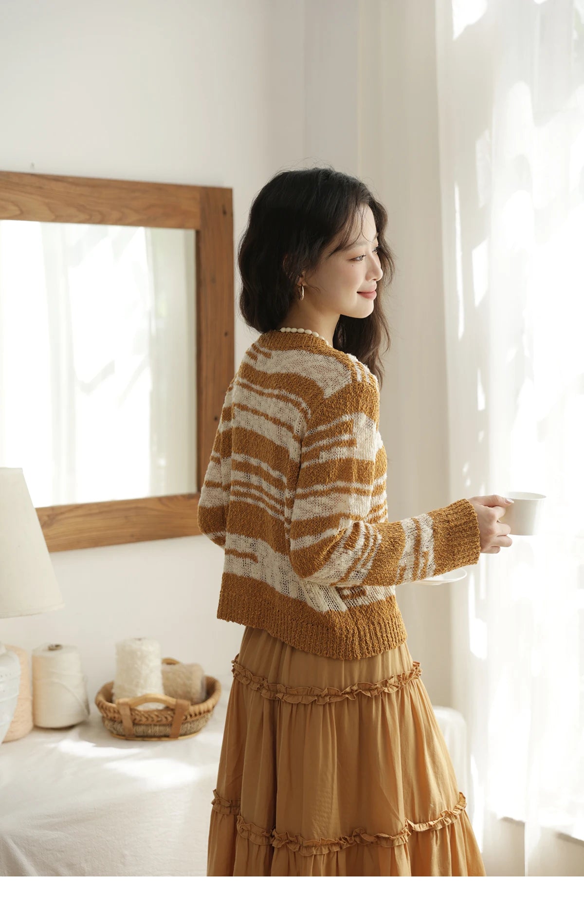 MISHOW Women's Striped Cardigan 2025 Autumn New Retro Yellow V-neck Long Sleeves Single-breasted Short Sweater Coats MXE44Z2516