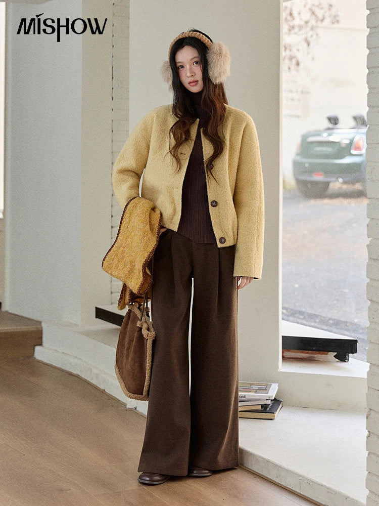 MISHOW Women's Brown Jacket 2025 Winter Retro Warm Round Neck Wool Quilted Coat Commute Short Loose Thick Coat Woman MXE87W0935