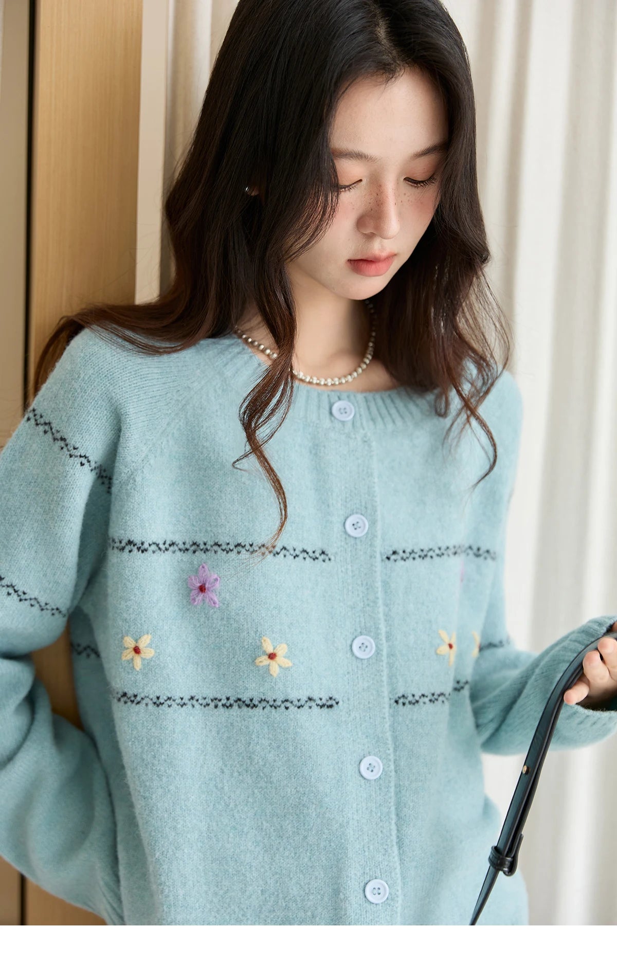 MISHOW Women Cardigan Long Sleeve 2025 Autumn Winter Flower Embroidered Knitted Cardigan Commute Loose Blue Knit Top MXE46Z2581