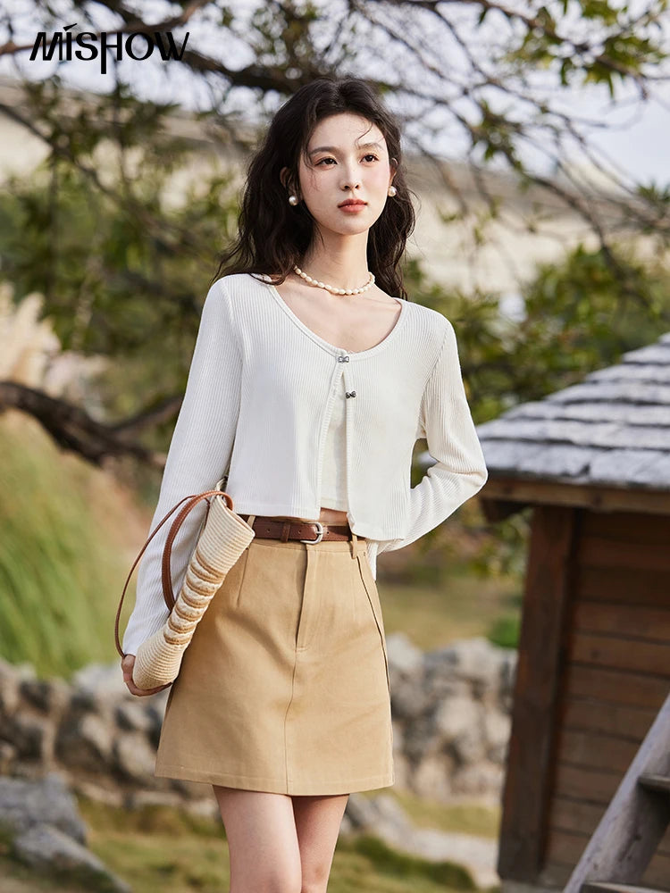 MISHOW Women's Butterfly Button Knitted Cardigan Spring 2025 Slim Fit Versatile Sweater Round Neck Sweet Solid Tops MXE11Z1104