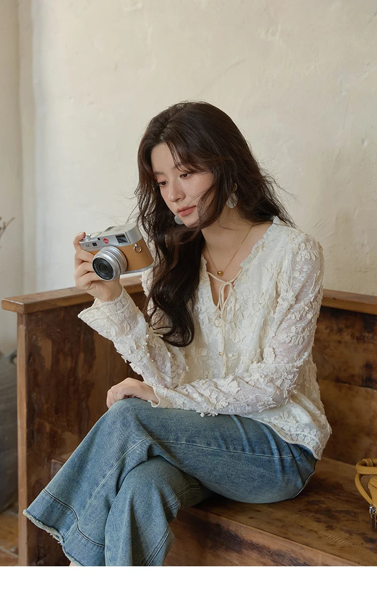 MISHOW Apricot Lace Jacquard Embroidered Shirt 2025 Autumn Black Fungus Edge Lace-up Vintage Commuter Top Office Lady MXE41X1927