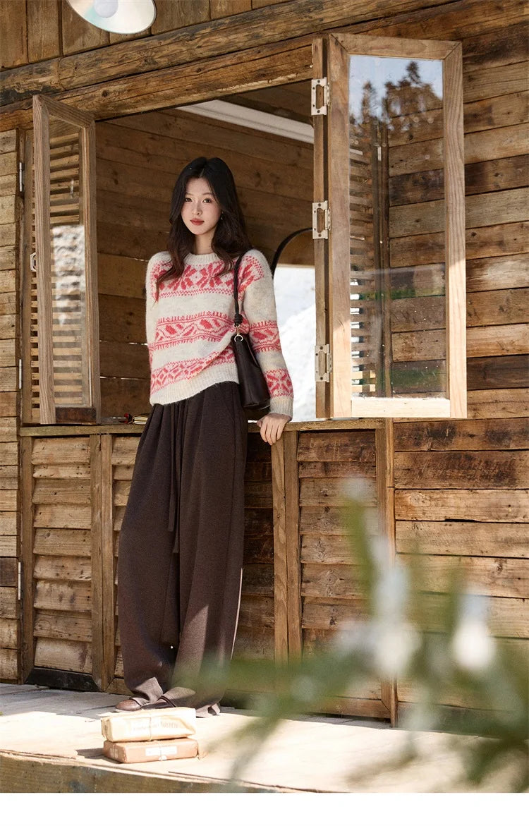 MISHOW Christmas Geometric Jacquard Sweater for Women 2025 Winter Beige White Wool Round Neck Loose Knitted Sweater MXE93Z2938