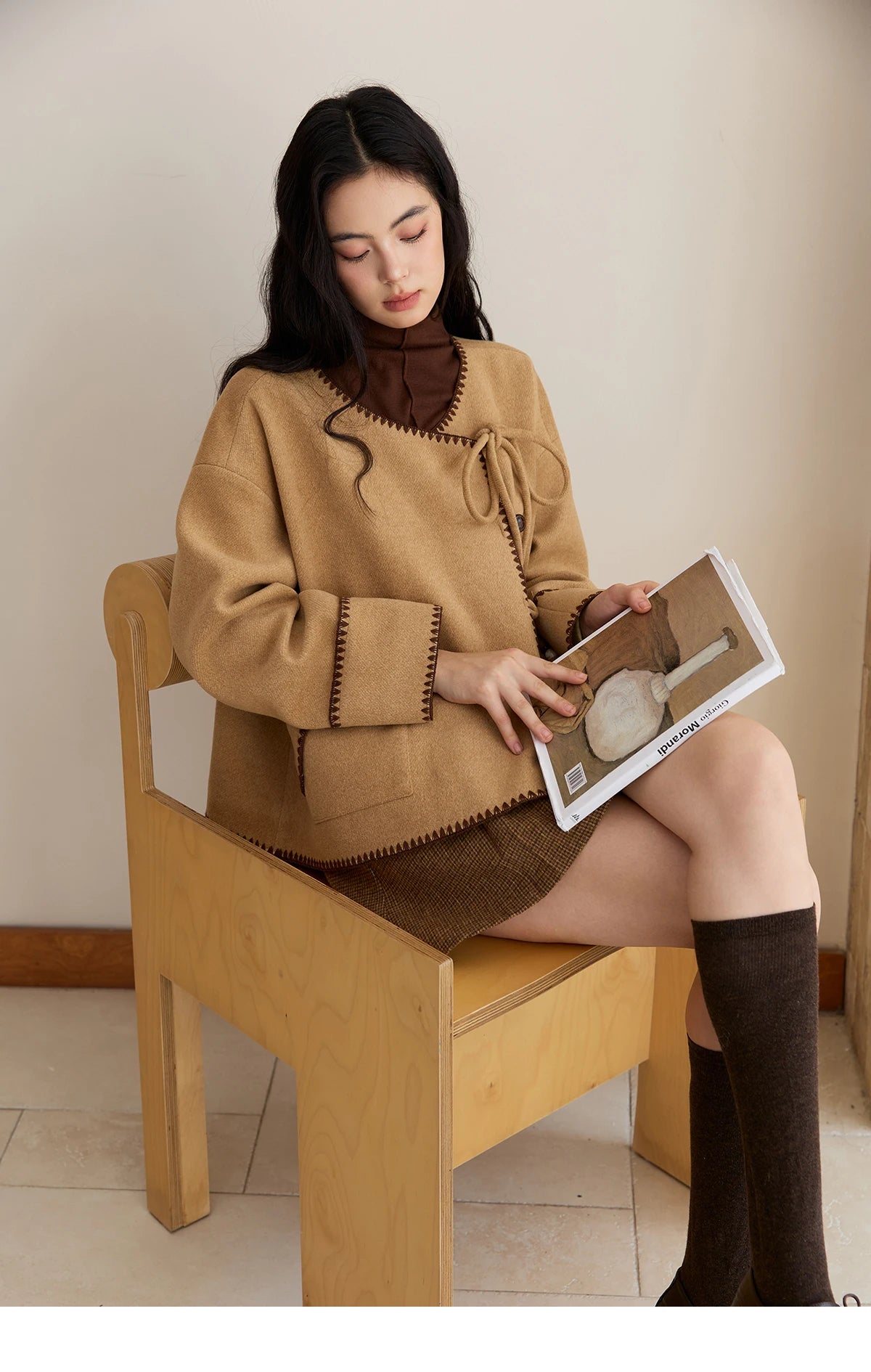 MISHOW Coat for Women 2025 Autumn Winter Khaki Asymmetrical Design Shell Flower Embroidery Lace-up Short Casual Coat MXE49W0854