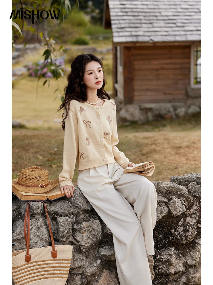 MISHOW Dog Bow Jacquard Knitted Sweater 2025 Spring Yellow Single Row Pearl Button Top Round Neck Elegant Sweaters MXE13Z1197