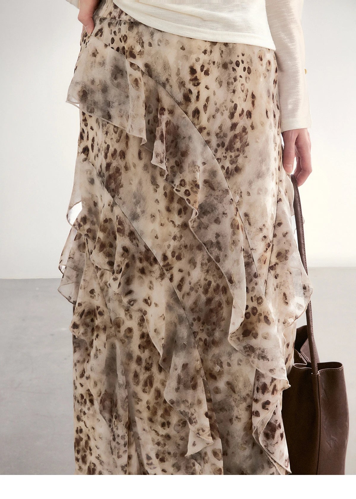 MISHOW Women's Leopard Print Maxi Skirt Spring Ruffled Chiffon Elastic Waist Skirts Casual Retro Flowy Long Skirt MXF108B0772