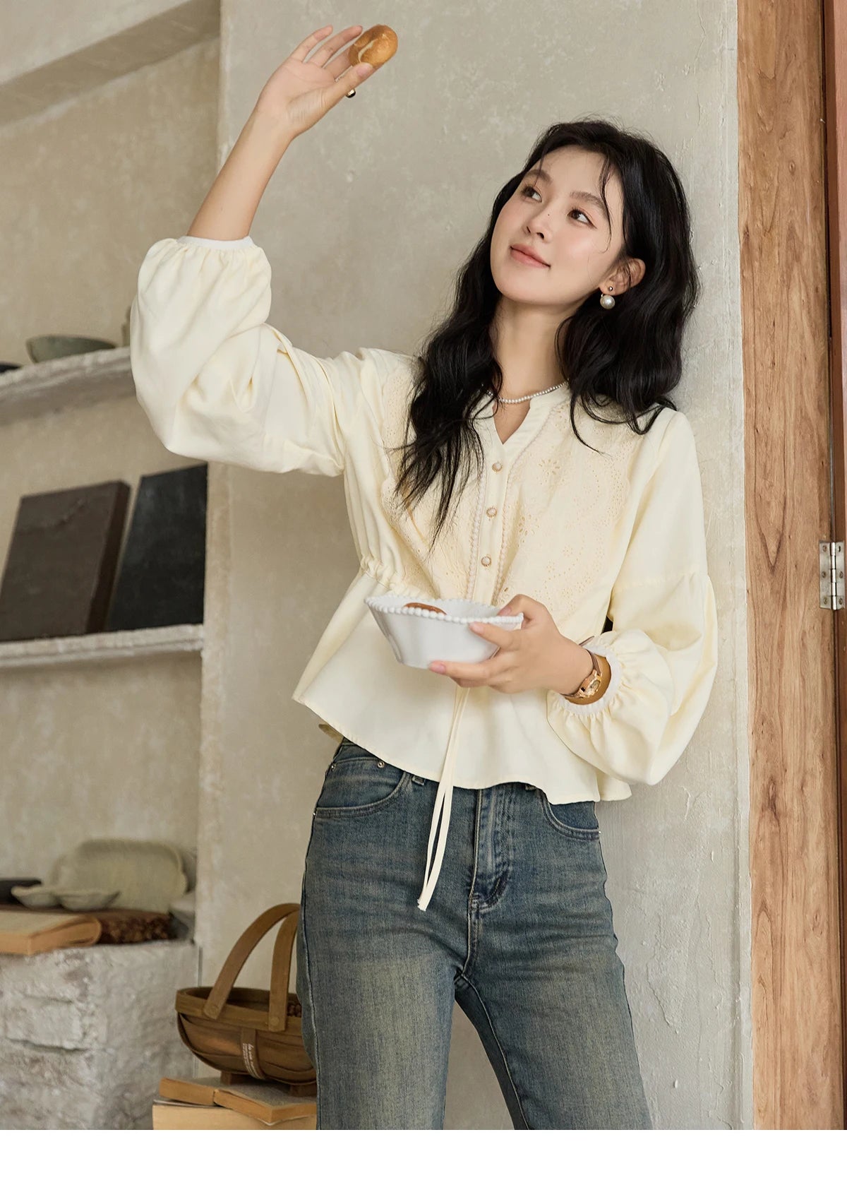 MISHOW Women's French V-neck Blouse Lace Lantern Sleeve Long-sleeved Blouses 2024 Fall Tie Drawstring Waist Slim Tops MXD45X1660