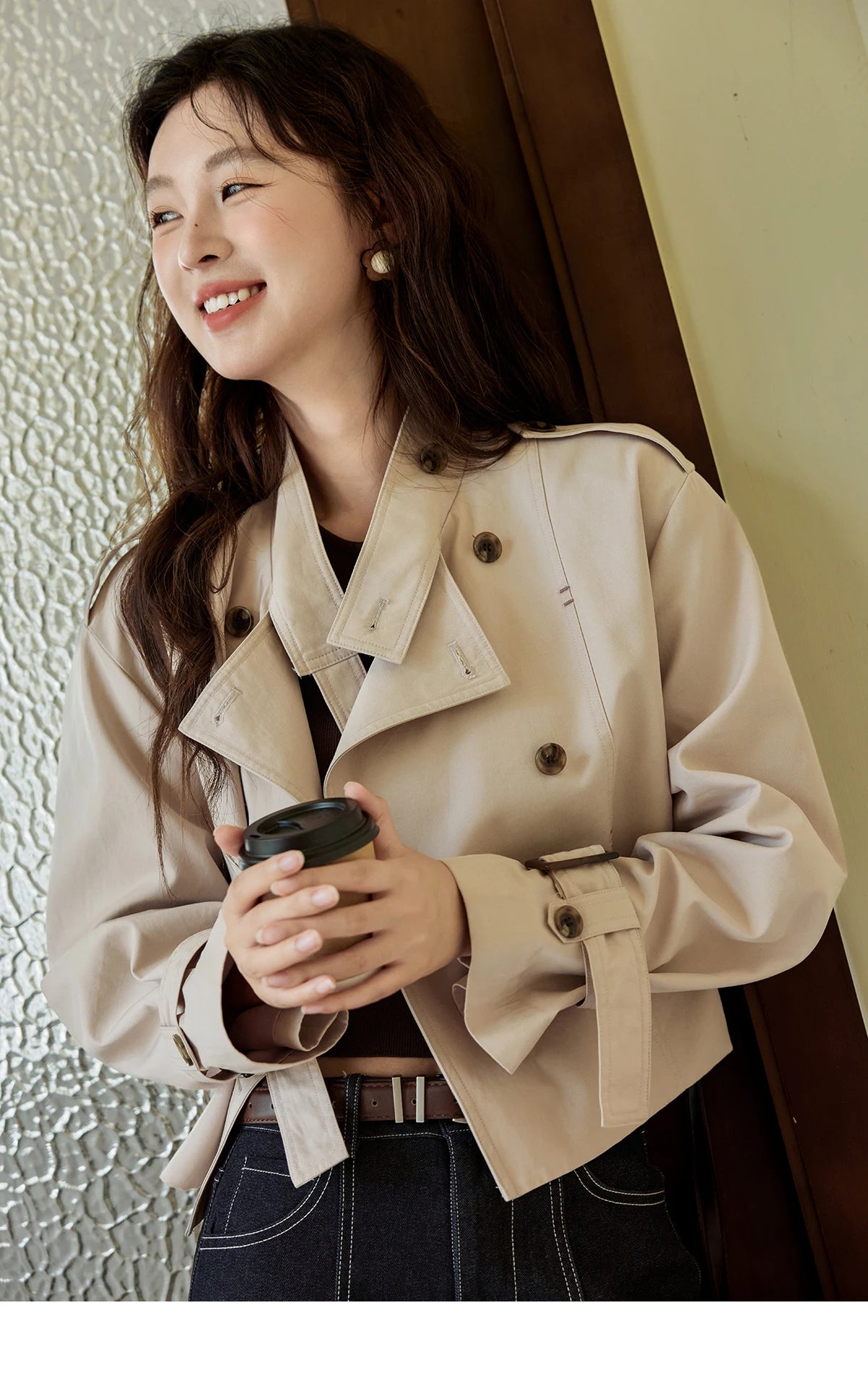 MISHOW Women's Short Fragrant Windbreaker Jacket 2024 Autumn Korean Stand Collar Double Row Placke Trench Streetwear MXD42W0386