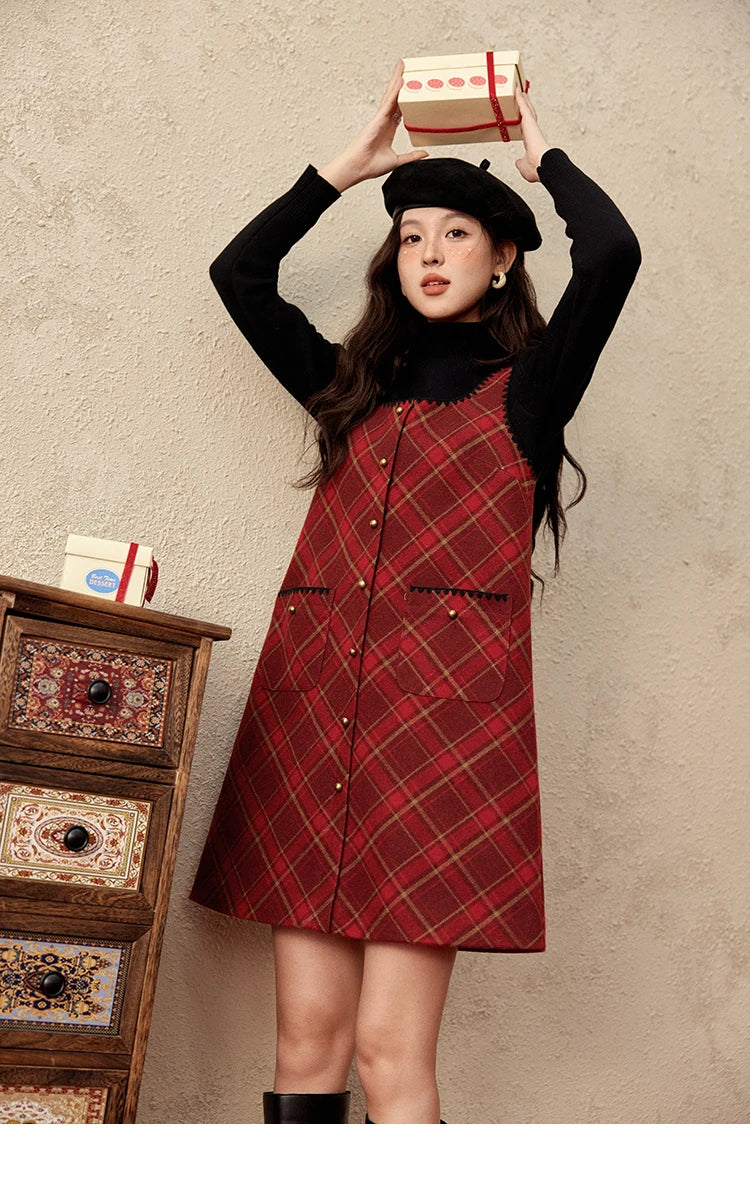 MISHOW Plaid Dress for Women Winter 2024 Contrasting Color Square Neck Plaid Dresses Woolen Sleeveless Vest Dress MXD58L2078