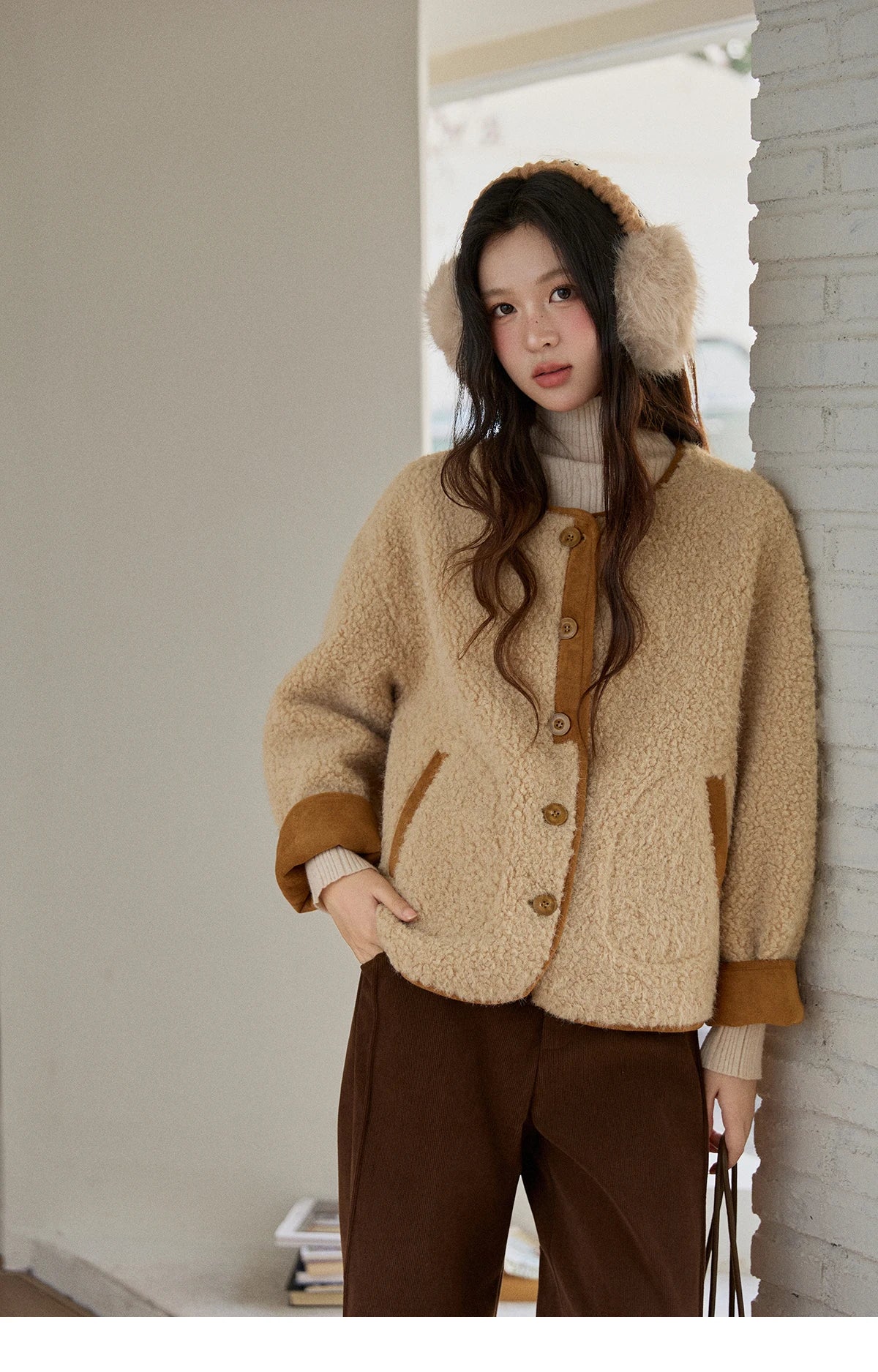 MISHOW Lamb Wool Jacket with Color Blocking Knitted Shawl for Women Winter 2025 Warm Thickened Fur One-piece Coats MXE91W0969