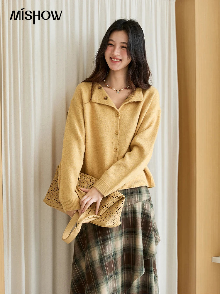 MISHOW Women's Autumn Cardigan 2025 Retro Yellow Handmade Flower Cardigan Turn-down Collar Knitted Commute Cardigan MXE47Z2591