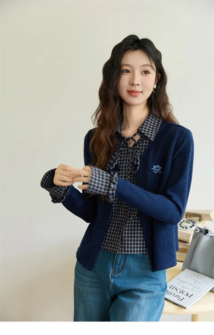 MISHOW Women's Fake Two Knitted Sweaters 2025 Autumn Plaid Splicing Embroidered Tops Retro Lapel Flare Sleeve Tops MXE45Z1401