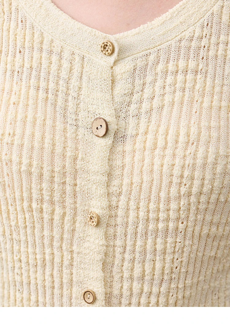 MISHOW Summer Knitted T-Shirts 2025 New Solid Short Sleeve Round Neck Thin Tops Female Fashion Versatile Office Lady MXE31Z1229