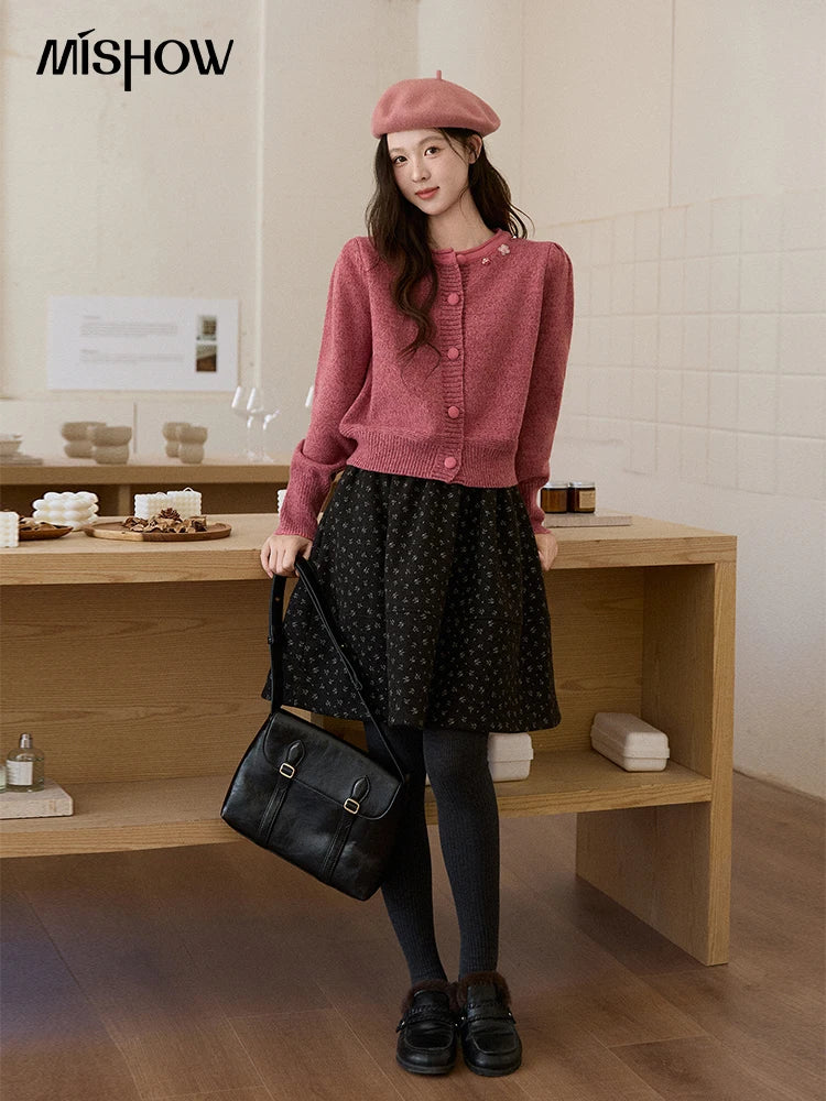 MISHOW Rose Red Sequin Beaded Floral Cardigan 2025 Winter Slight Puff Sleeve O-Neck Sweater Thick Warm Short Knitwear MXE93Z2808