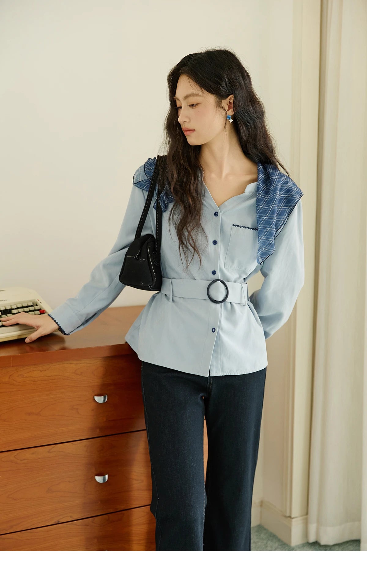 MISHOW Women's Haze Blue Peach Skin Velvet Shirt Autumn 2025 Contrast Color Design Waist Shirts Commute Versatile Top MXE47X2497