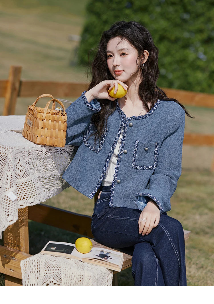 MISHOW Retro Fragrant Style Jacket for Women Spring 2025 Shoulder Pads Coarse Tweed Splicing Ribbon Blue Suit Coats MXE13W0705