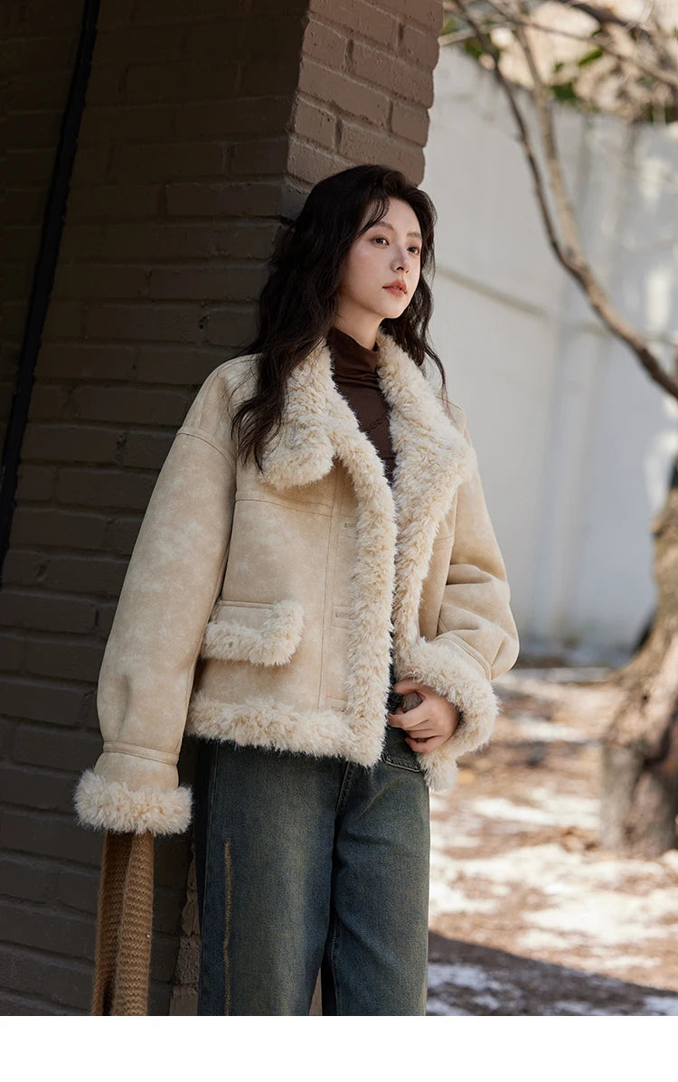 MISHOW American Vintage Faux Fur Jacket Women 2024 Winter Warm Thickened Turn Down Collar Fur One Reversible Jacket MXD55W0648