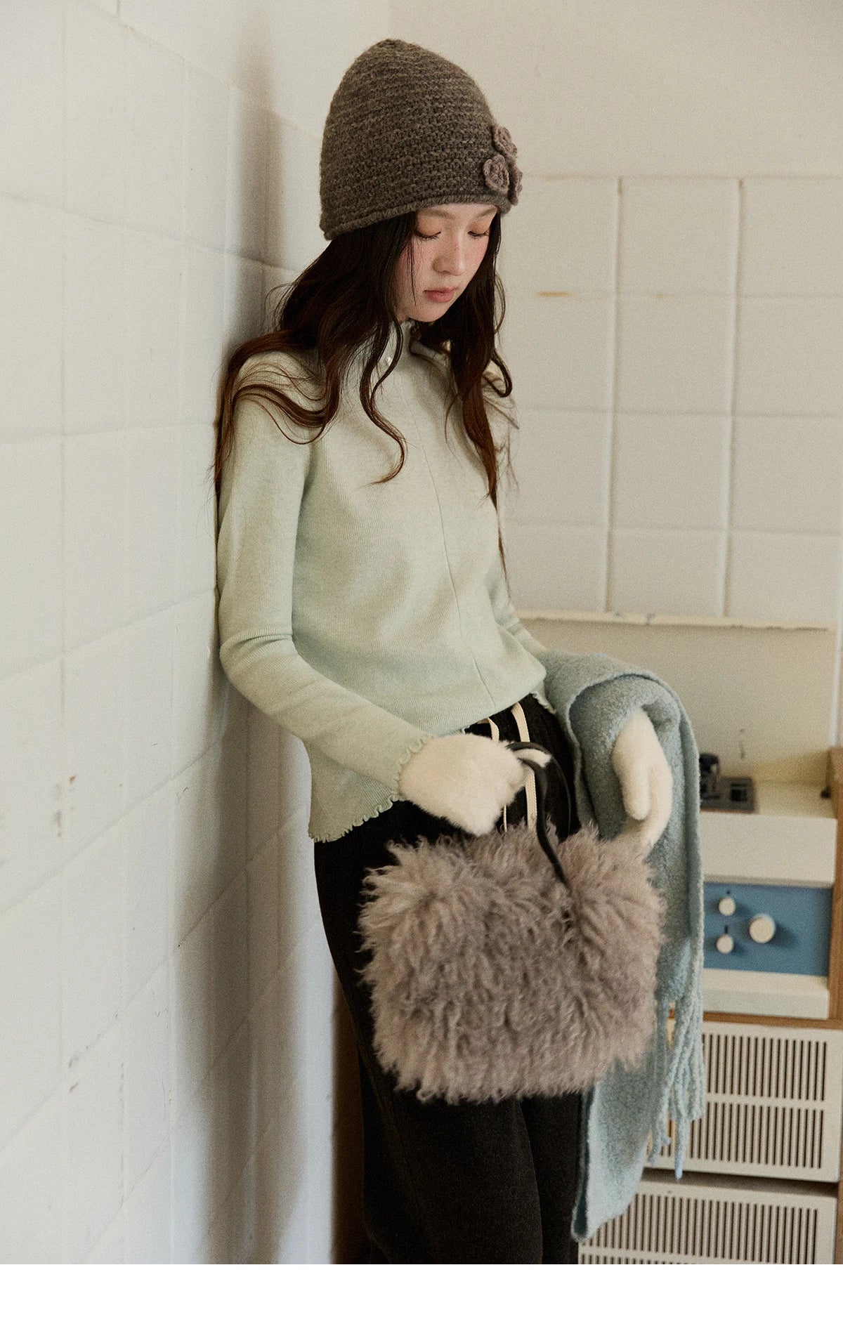 MISHOW Women's Knitted Long-Sleeved Top 2025 Winter Solid Slim Fit Ruffled Turtleneck Sweater Warm Soft Commuting Top MXE91Z2826