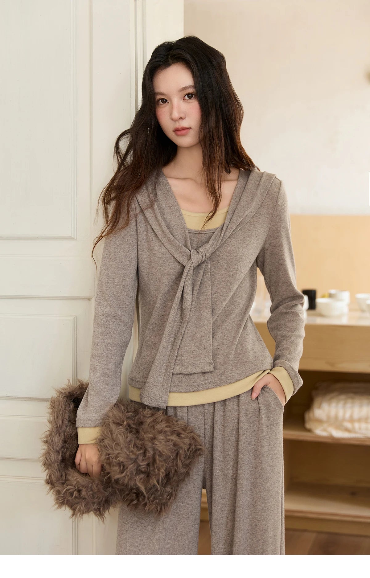 MISHOW Woman Slim Fit Long Sleeve Top 2025 Autumn Retro Solid O-neck Shawl Pullover Casual Knit Top Woman Clothes MXE89T1419