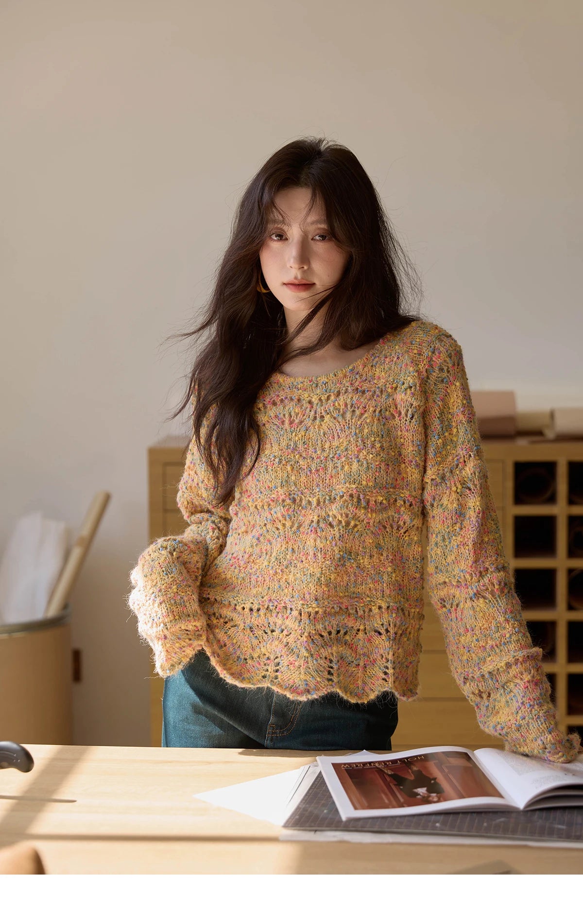 MISHOW Women's Retro Chic Knitted Top 2025 Autumn French Color Polka Dot Knitted Round Neck Curved Hem Thin Sweaters MXE43Z1343