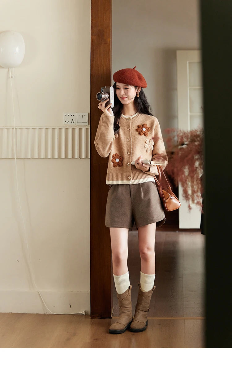 MISHOW Knitted Sweater Flower Pattern Cardigan O-Neck Color Clash Design Warm Coat Metal Buttons Sweet Soft Tops MXD56Z0919