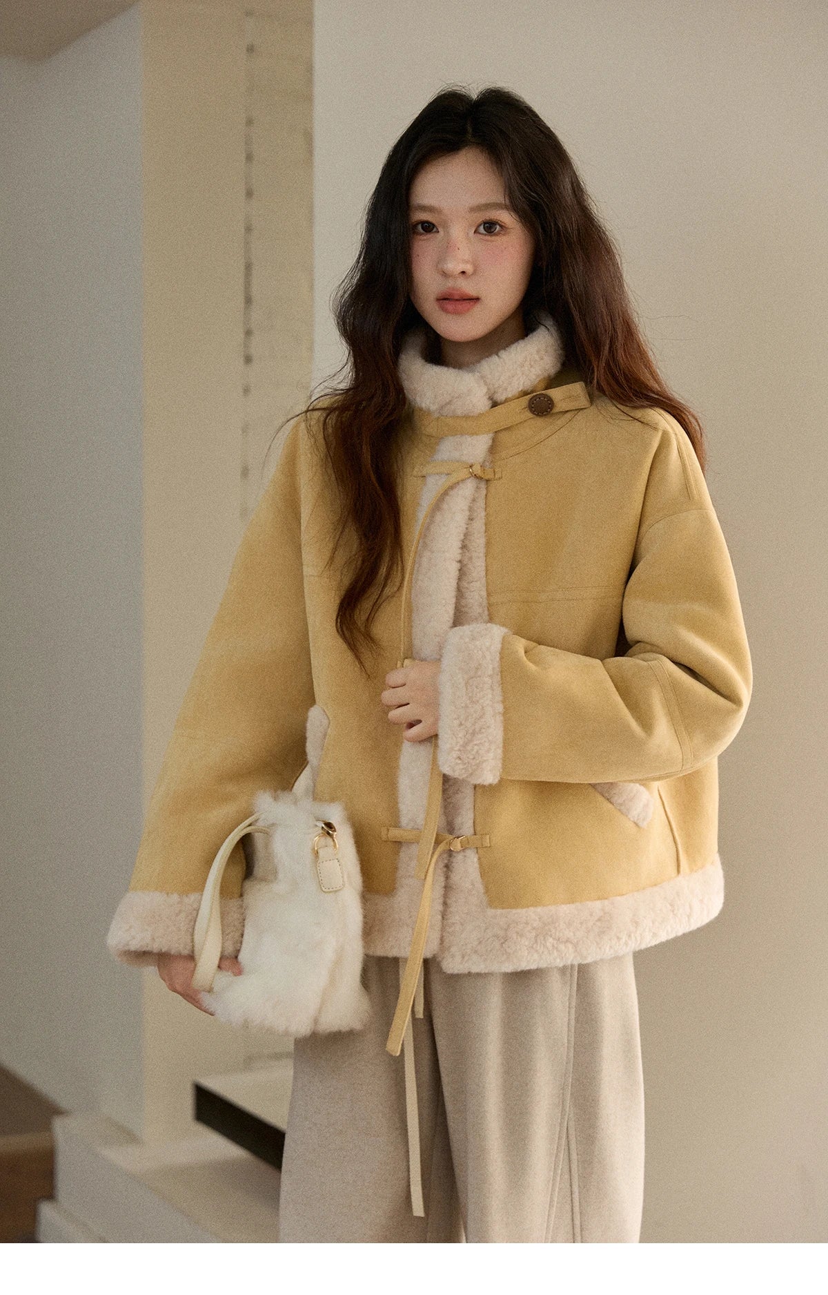 MISHOW Woman Yellow Jackets 2025 Winter Suede Fur Collar Short Coat Luxury Comfortable Single-breasted Commuter Coat MXE89W0897