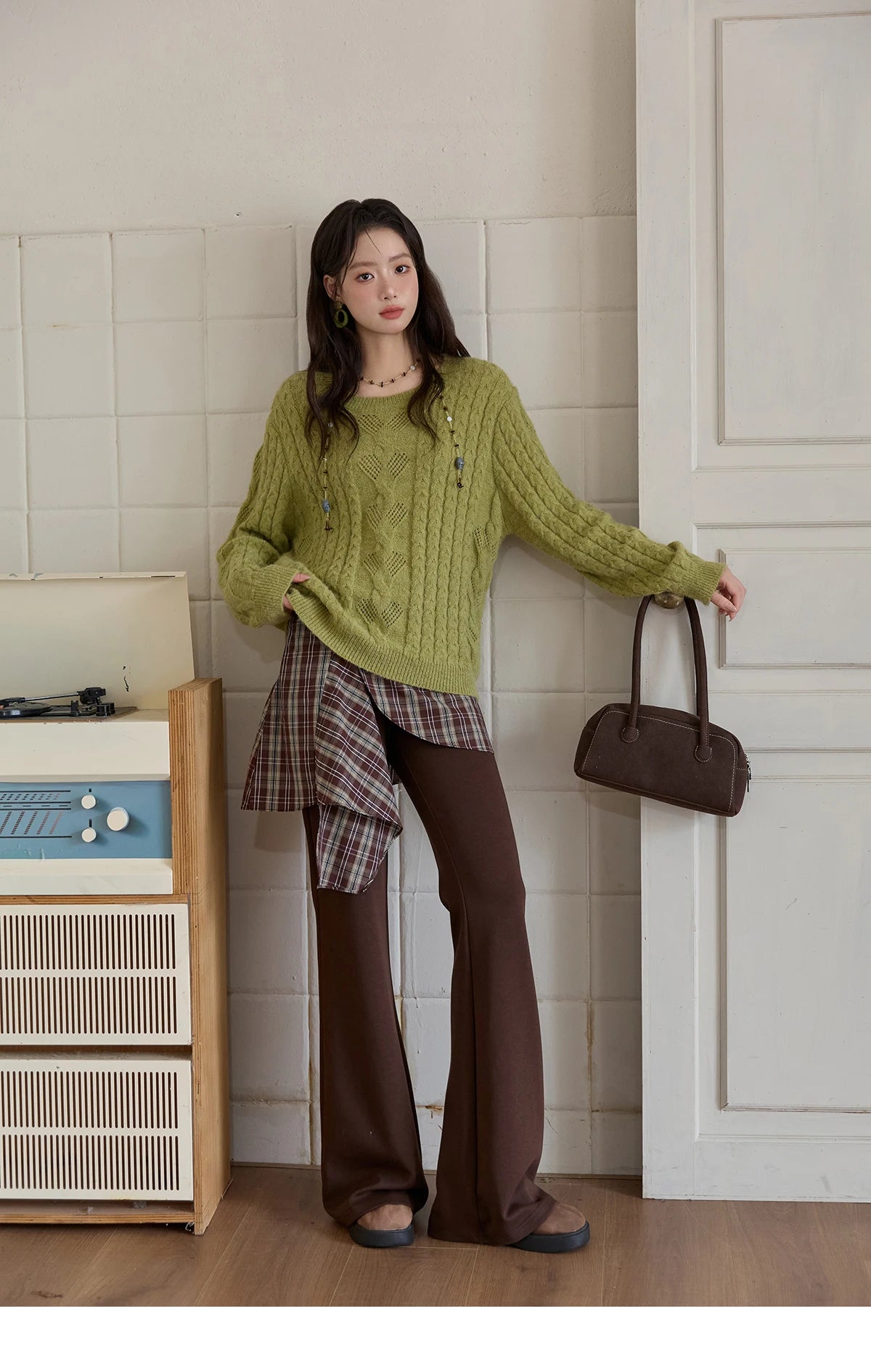 MISHOW Sweater for Woman 2025 Autumn Winter Green Retro Twisted Rope Hollow Design Loose Knit Top Luxury Commuter MXE49Z2520