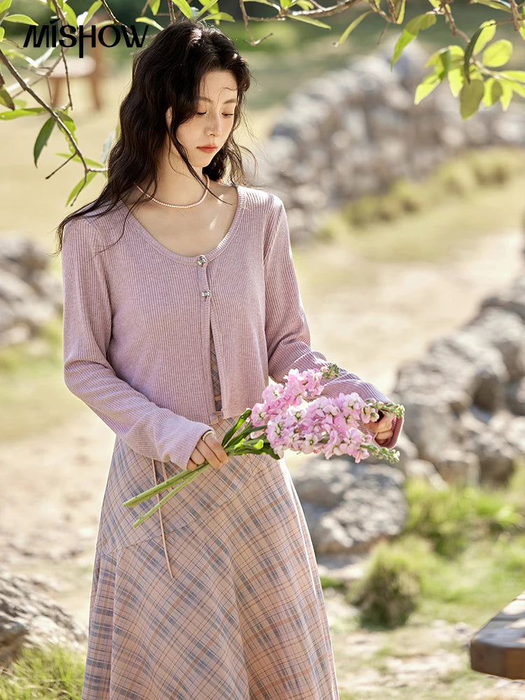 MISHOW Women's Butterfly Button Knitted Cardigan Spring 2025 Slim Fit Versatile Sweater Round Neck Sweet Solid Tops MXE11Z1104