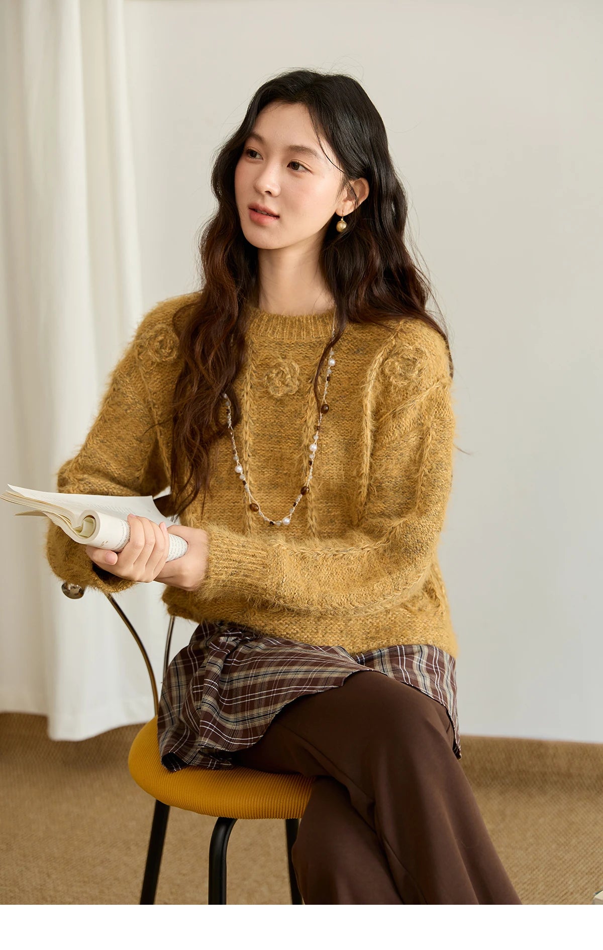 MISHOW Pretty Women's Sweaters 2025 Autumn Retro Yellow 3D Rose Embroidery Loose Casual Tops Long-sleeved Pullover MXE47Z2563