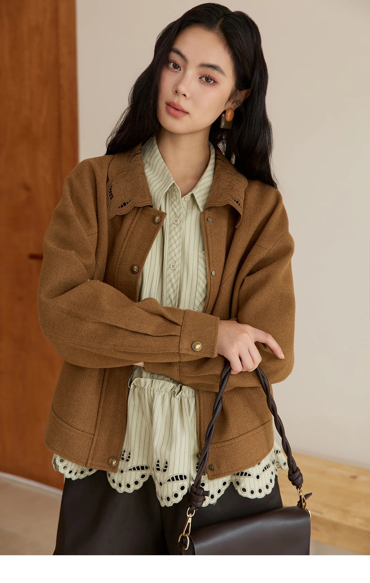 MISHOW Green Striped Shirt for Women 2025 Autumn New Fashion Design Embroidery Loose Casual Tops Commuting Shirt MXE49C2414