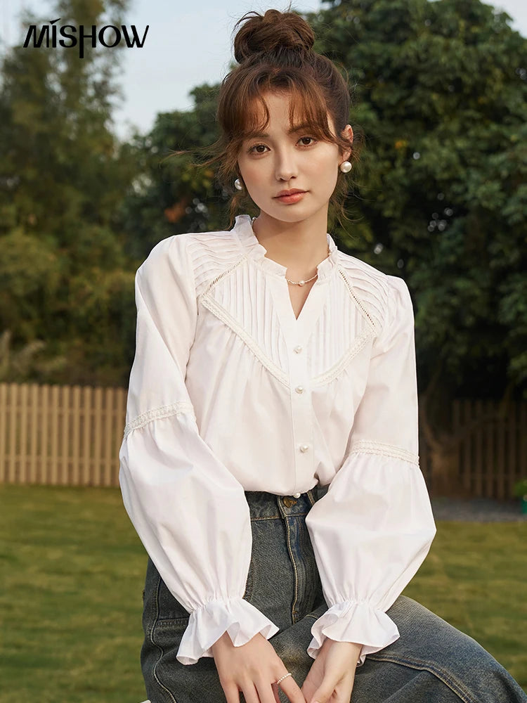 MISHOW French Organ Pleated V-neck Shirt 2025 Autumn Petal Patchwork Ruffle Sleeve Solid Pearl Single Breasted Tops MXD13X1354