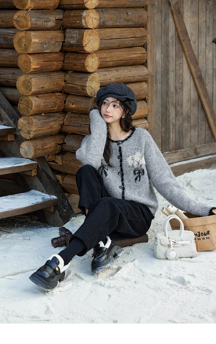 MISHOW Wool Blend Knitted Cardigan Pure Bouquet Embroidery Sweater Women Color Clash Design Soft Warm Regular Fit Top MXD54Z0951