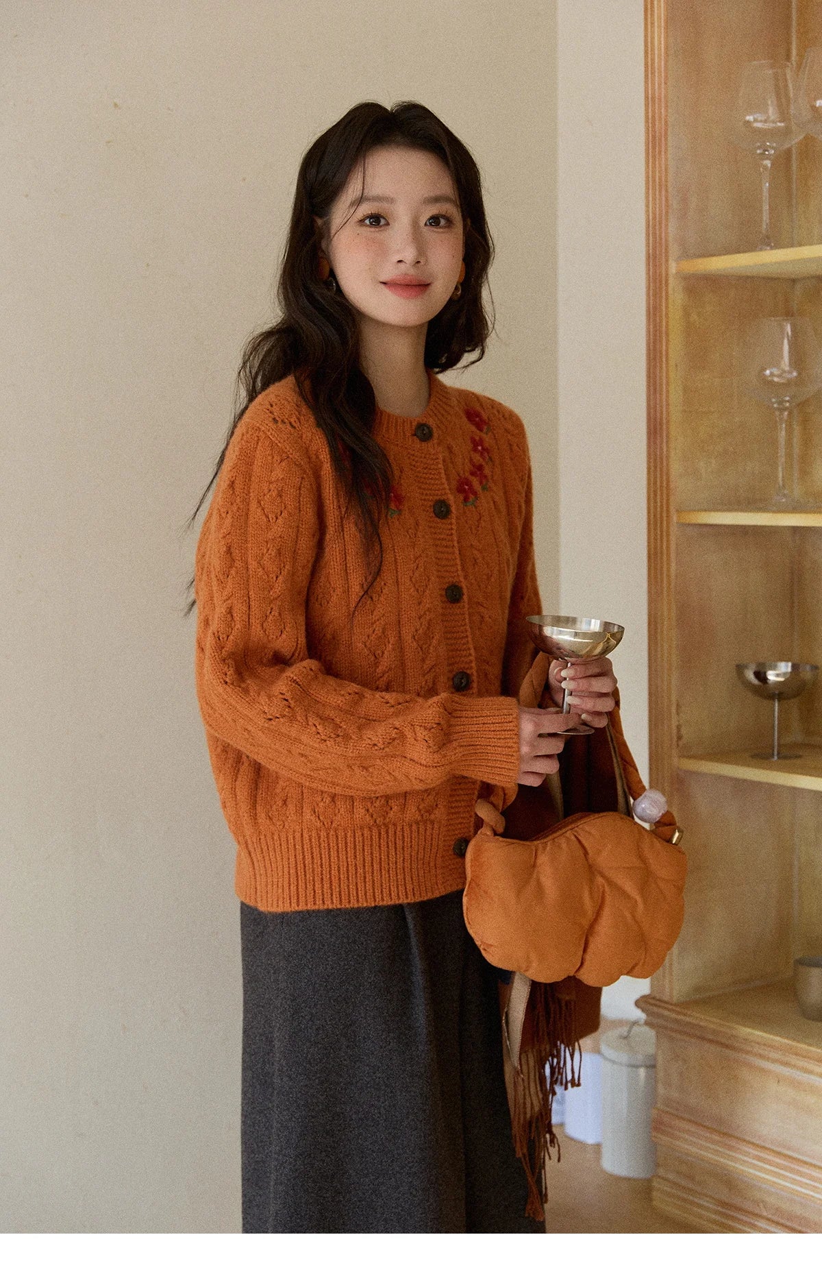 MISHOW Cardigan Woman 2025 Winter Fashion Orange Cable Knit Cardigan Floral Embroidery Retro O-neck Thick Knit Top MXE86Z2737