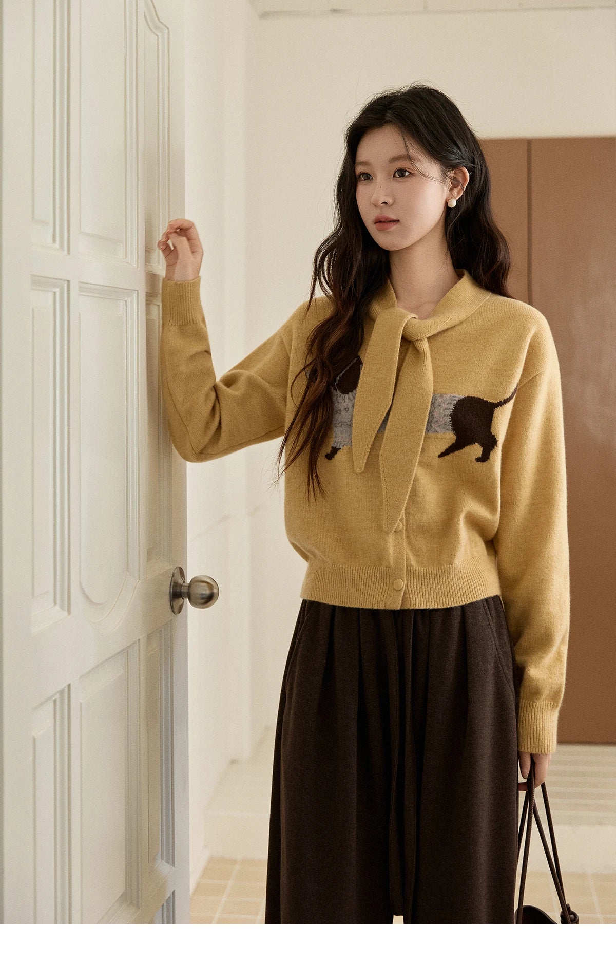 MISHOW Women's Pink Knit Cardigan 2025 Autumn Winter Dachshund Pattern Bow Collar Sweaters Single-breasted Loose Tops MXE94Z2997