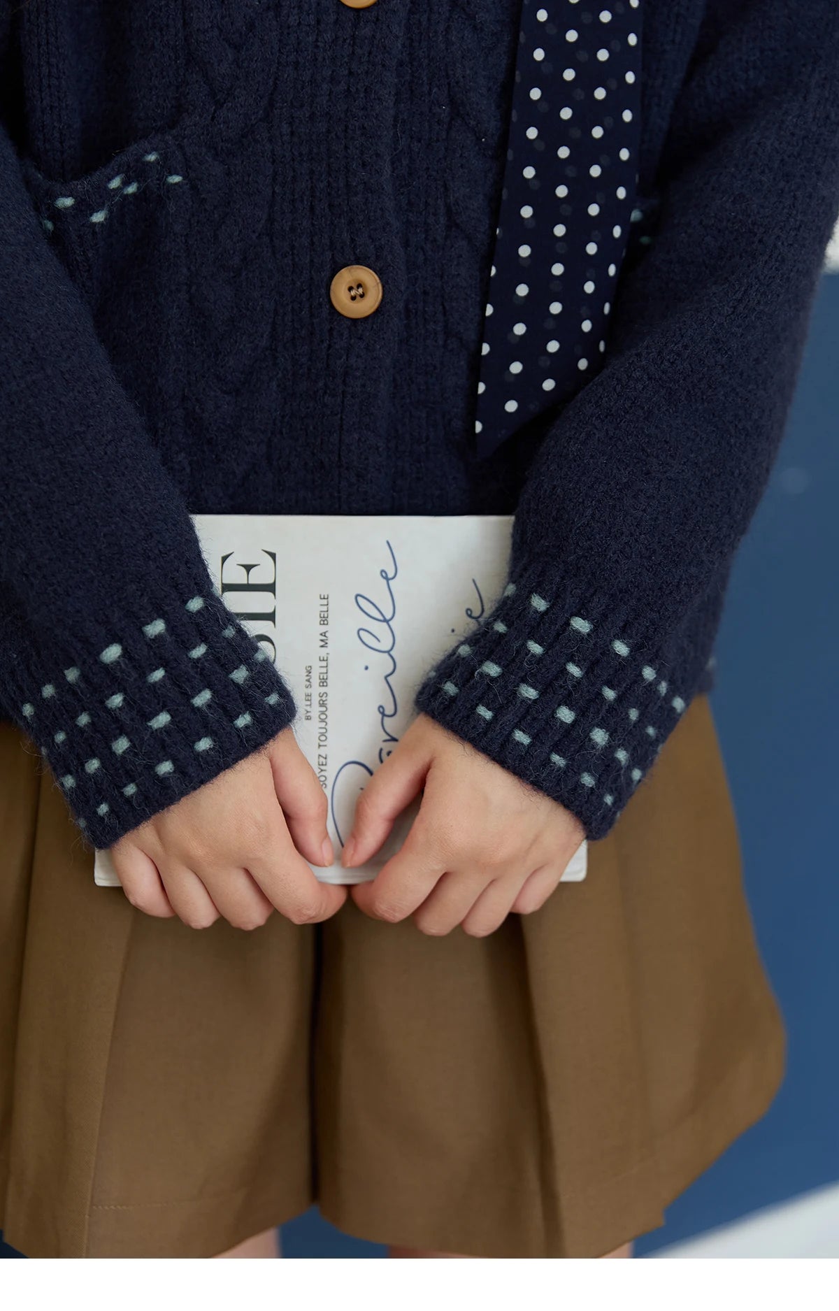 MISHOW Women's Cardigan 2025 Autumn Winter Yellow Cable Knit Cardigan Hand-Drawstring Design Commuter Short Jacket MXE47Z2566