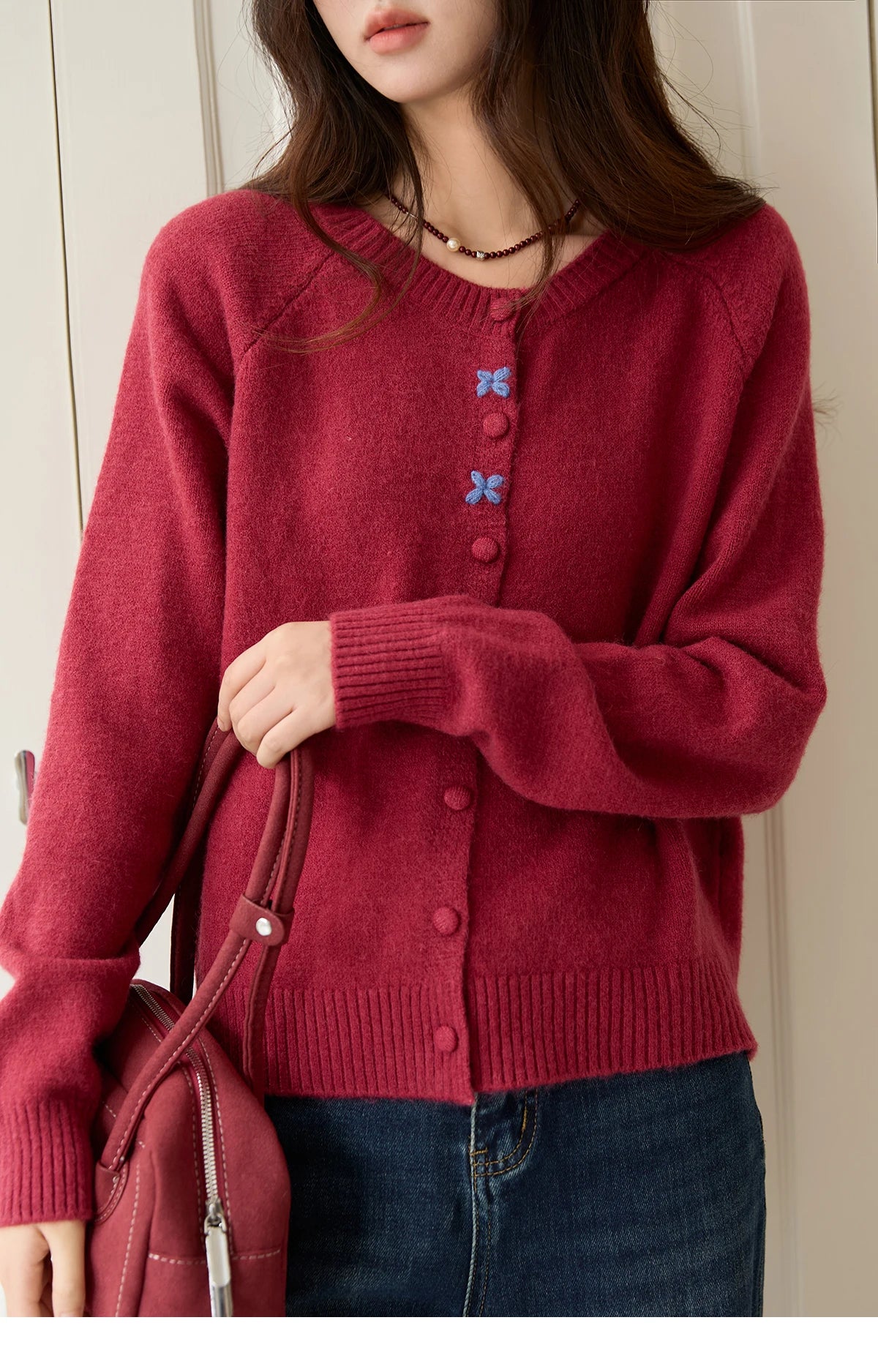 MISHOW Red Knitted Cardigan for Women 2025 Autumn Round Neck Single Breasted Buckle Embroidered Casual Cardigans Lady MXE47Z2621