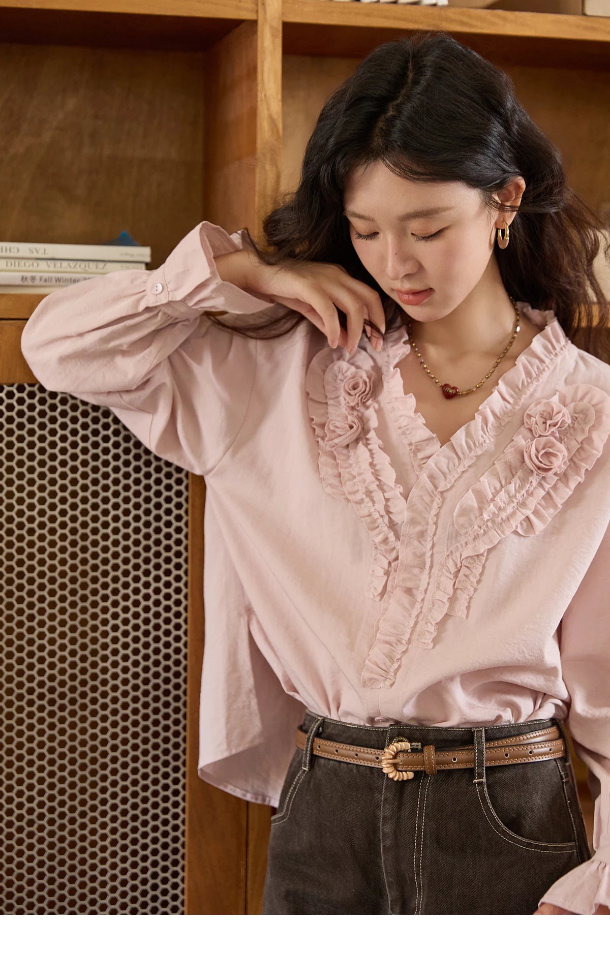 MISHOW Hand Sewn Rose Blouse for Women Autumn 2025 V-neck Edible Tree Fungus Edge Tops Sweet Lantern Sleeves Blouses MXE44X2470