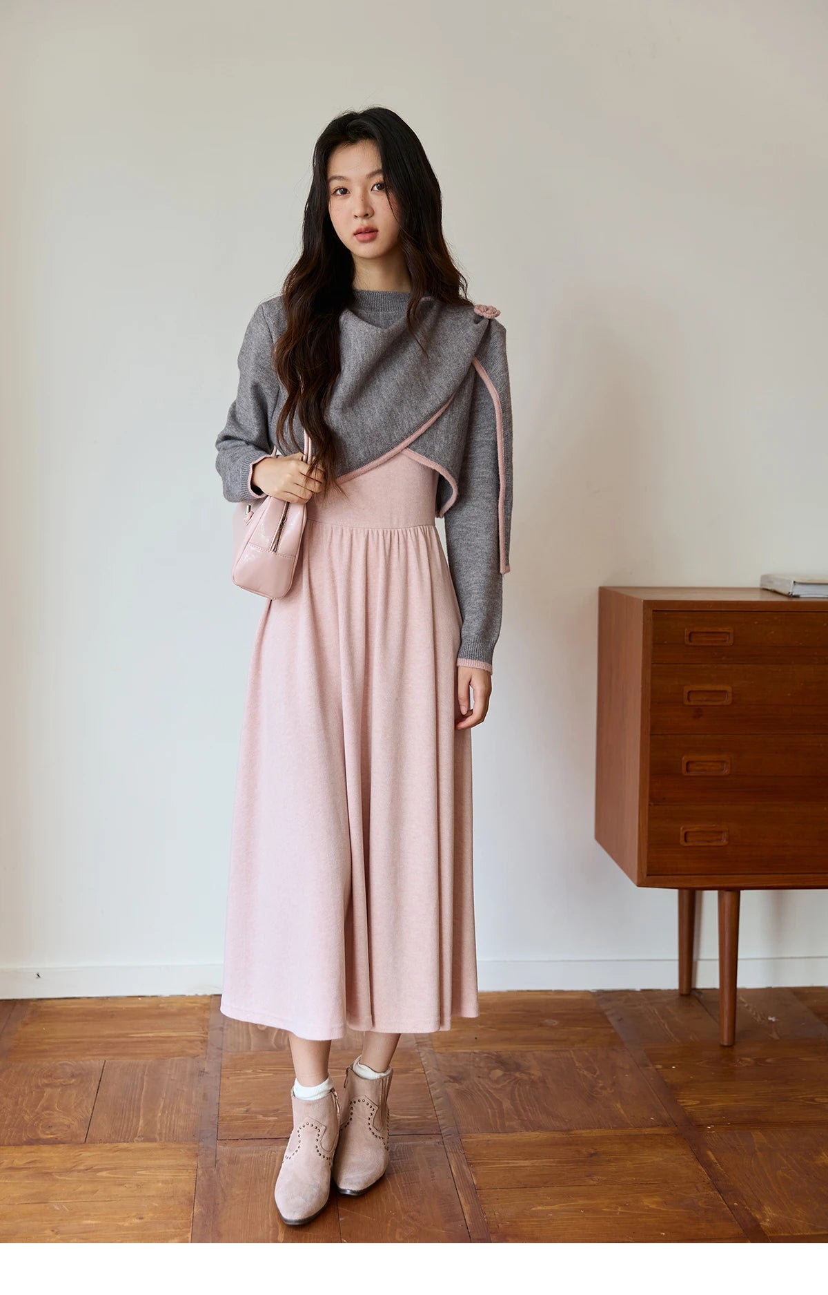 MISHOW Women's Knitted Suit 2025 Autumn Sweet Style Irregular Round Neck Top Pink Suspender Dress Slim Two-piece SuitMXE49T1397