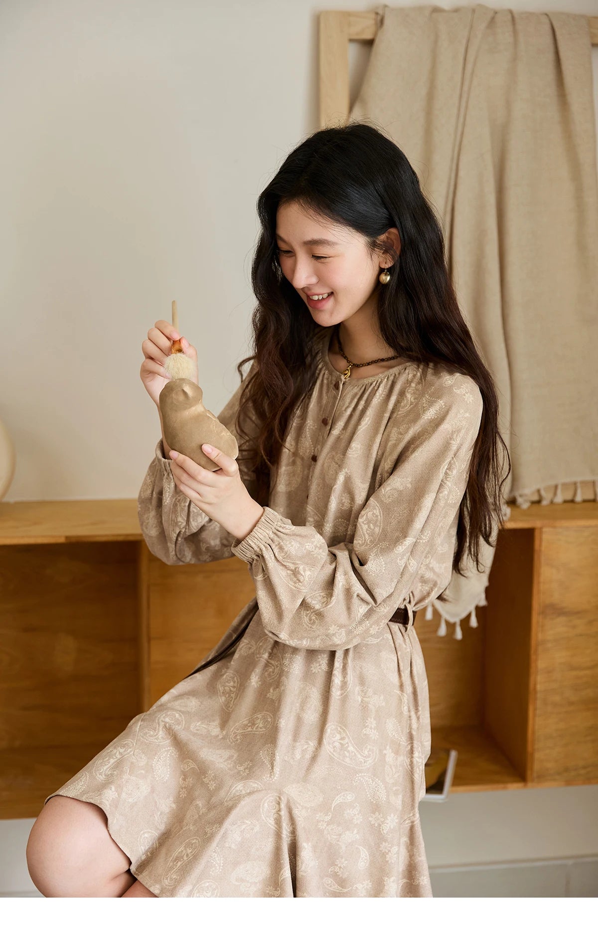 MISHOW Cashew Flower Dress Woman 2025 Autumn Retro Waist Irregular Hem Mid-length Dress Commuter Long Sleeves Dress MXE48L2513