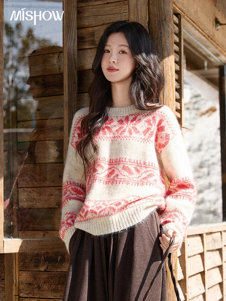 MISHOW Christmas Geometric Jacquard Sweater for Women 2025 Winter Beige White Wool Round Neck Loose Knitted Sweater MXE93Z2938