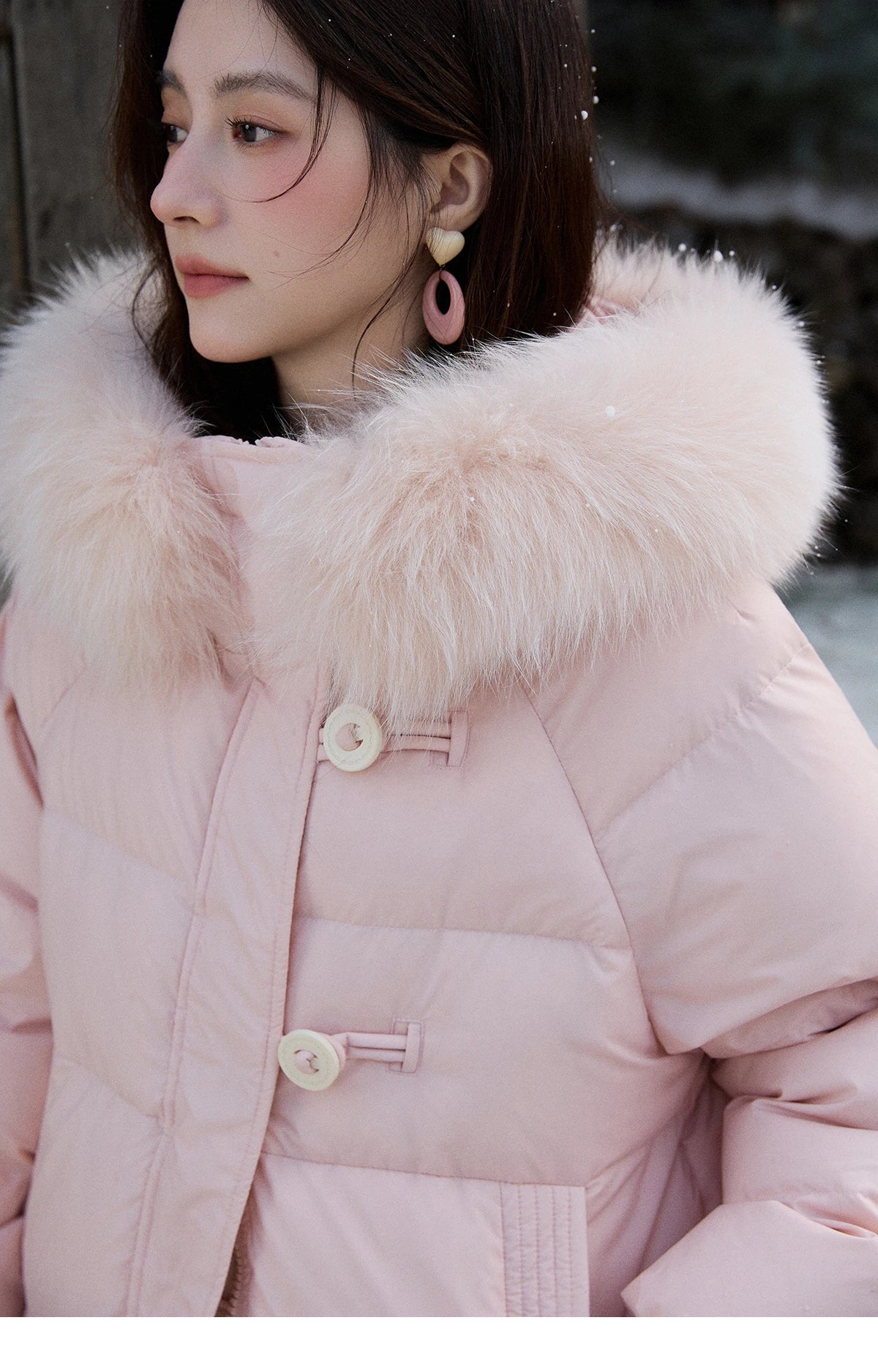 MISHOW Women's Long Down Coats 2025 Winter Fox Fur Collar 90% White Duck Down Down Jacket Warm Coat Large Pockets MXD112Y0070